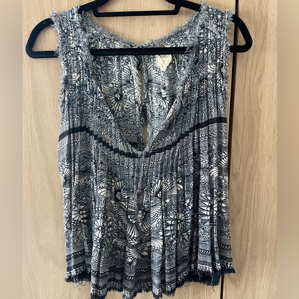 Free People Navy and White Printed Tank Top open tie back boho summer beachy